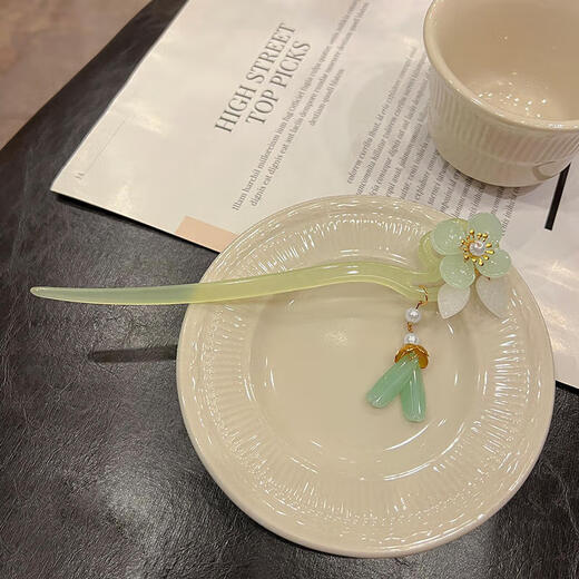 Wanbaozi ancient style tassel imitation jade hairpin plate plate hair new Chinese Hanfu finely carved headwear daily hair extensions ancient costume hairpins for women picture style