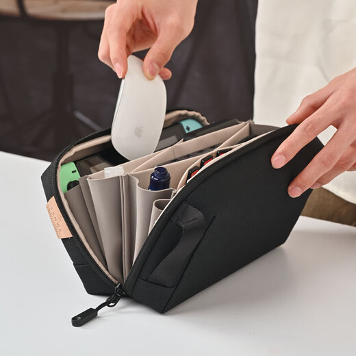 
SANWA digital storage bag large capacity portable handheld bag data cable power bank mouse black small 18514065mm