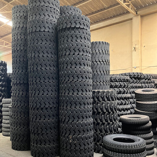 Chaoqun forklift loader 825 20.5/70-16 1670-20-24 23.5-25 50 forklift semi-solid tire 20.5/70R16 premium semi-solid steel tire