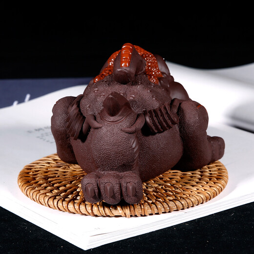 Yuyi Pavilion's ideal gift item, Yixing purple sand tea pet golden toad ornaments, three-legged toad, handmade and can be raised, exquisite gift box, good luck, purple clay style
