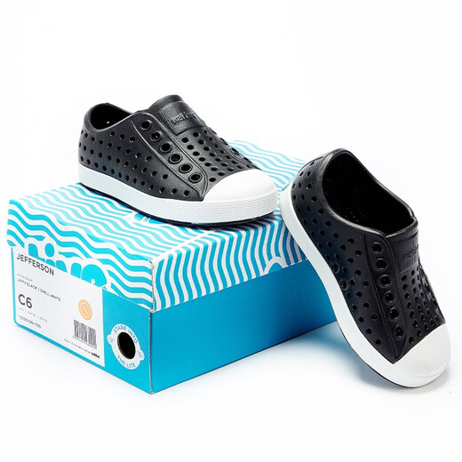 
native children's hole shoes Jefferson series solid color outdoor beach sandals ultra-light breathable trendy paired with sports shoes 13100100-1105 29