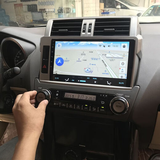 Zhuo Yonghang is suitable for 14-17 Toyota Prado Android smart large-screen navigation car machine PRADO overbearing mid-press display 2+32G WIFI version official standard configuration