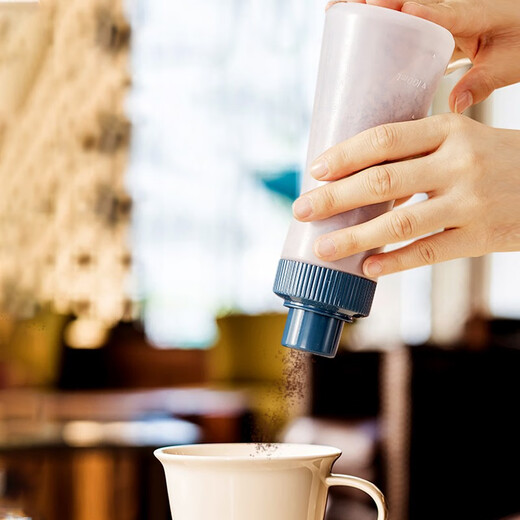 Tingyang Japanese-style dusting bottle with lid, moisture-proof and dust-proof flour sugar powder seasoning bottle, kitchen barbecue seasoning bottle, seasoning jar, white, one pack 350ml