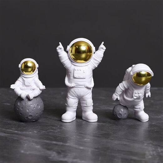Wei'an Creative Astronaut Small Ornaments Desktop Living Room TV Cabinet Children's Room Decoration Home Decoration Furniture Products Golden Four-Piece Set