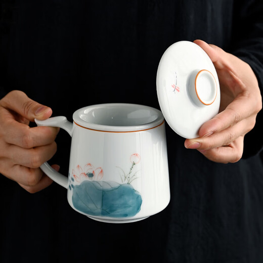 Gold inlaid jade tea cup, office conference room tea cup, tea water separation and filtration ceramic gift box, Lotus tea cup