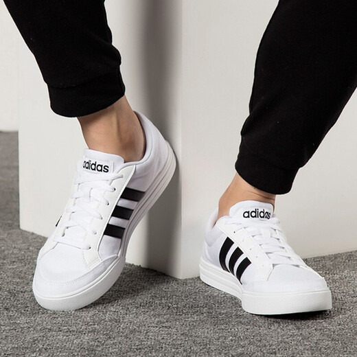 Adidas new men's shoes for men's shoes for summer comfortable and breathable campus sports shoes fashionable three-stripe shoes casual AW3889 classic three-stripe 41