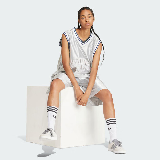 Adidas (adidas) Clover Shengdao 2024 Summer Women's Sports and casual Regular Ball Ball Trait It9766 L