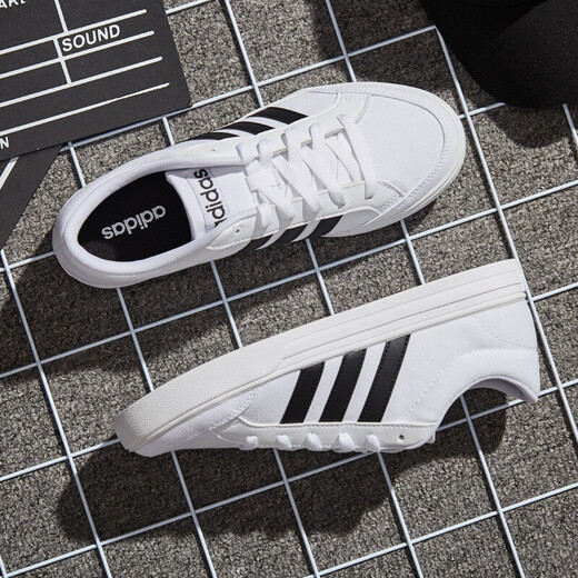 Adidas new men's shoes for men's shoes for summer comfortable and breathable campus sports shoes fashionable three-stripe shoes casual AW3889 classic three-stripe 41