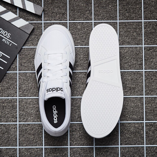 Adidas new men's shoes for men's shoes for summer comfortable and breathable campus sports shoes fashionable three-stripe shoes casual AW3889 classic three-stripe 41