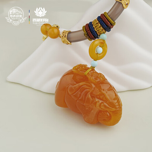 Potala Palace beeswax pendant auspicious elephant necklace safety buckle amber silver inlaid agate turquoise birthday gift for girlfriend and wife beeswax auspicious elephant 925 silver pendant (new style)