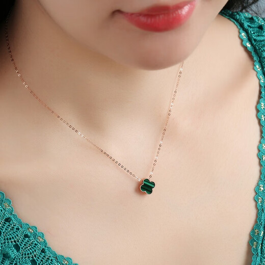 Demouni Colored Gold Necklace 18K Gold Four-leaf Clover Necklace Rose Gold Pendant Clavicle Chain Women's Two-Wear Valentine's Day Gift Four-leaf Clover (Small Version Red Front and Black Back) Ready Stock