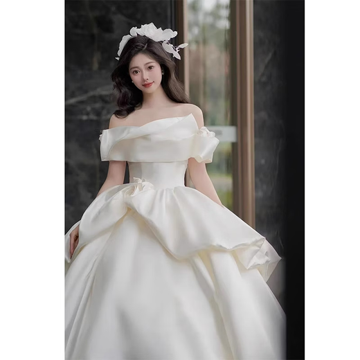 南月奚主婚纱法式缎面2025新娘质感豪华重工出门纱小个子长拖尾 白色单件婚纱齐地 S