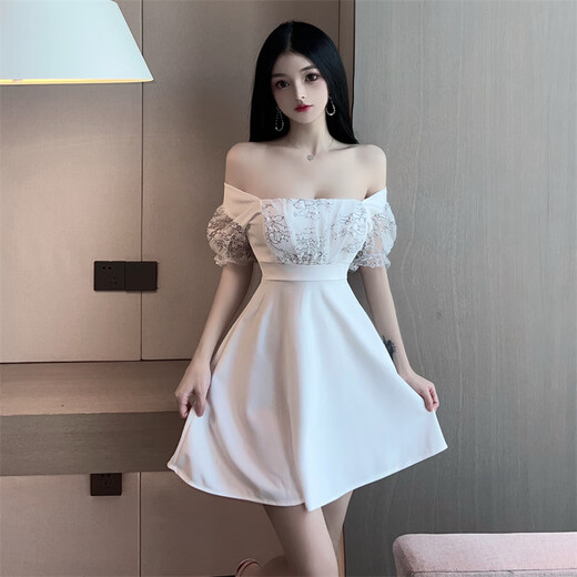 Jingya Nightclub Robe couvre le ventre et vous fait paraître mince une jupe de ligne de ligne de nuit sexy jupe de sangle de sangle pour femmes