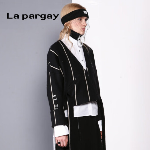 Lapargay Napajia spring and autumn new personality fashion three-dimensional striped jacquard Buddhist short coat women's top color M