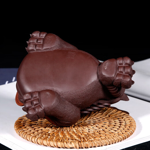 Yuyi Pavilion's ideal gift item, Yixing purple sand tea pet golden toad ornaments, three-legged toad, handmade and can be raised, exquisite gift box, good luck, purple clay style