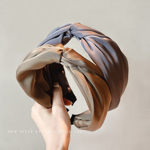 Zhuo Keke wide-brimmed headband Korean Internet celebrity temperament face wash autumn and winter high skull headband women's headwear pressed hairpin hairband hair accessories black temperament versatile wide-brimmed headband