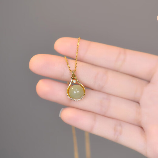 Yijin S925 sterling silver necklace women's niche design high-end lucky bag Hetian jade necklace round bead clavicle Valentine's Day gift exquisite gift box lucky bag Hetian jade necklace