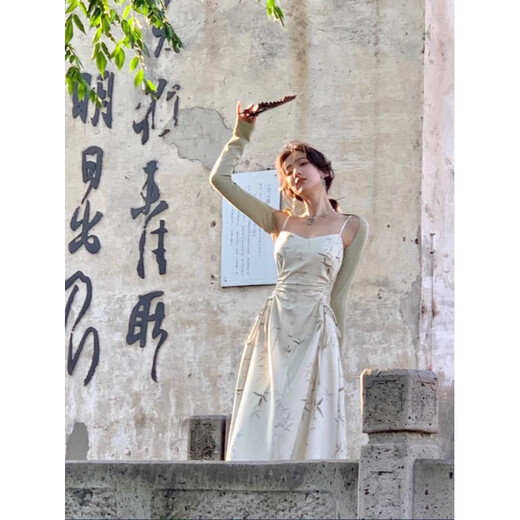以欧（YIOU）2024新款新中气质小众年轻小清新缎面收腰吊带连衣裙6627 玉绿色 M
