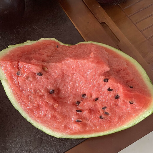 Zhongke Maohua Fruit and Vegetable Seeds Unparalleled Sweet King Watermelon Seeds High Round Big Red Flesh Watermelon Seeds Planted in Myanmar Base Unrivaled Sweet King 50 capsules/bag Trial Planting Pack