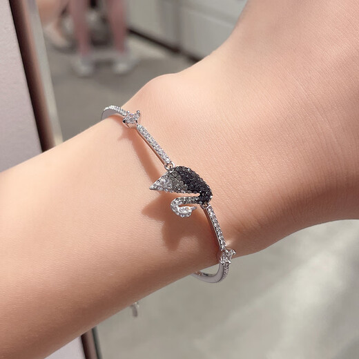 Duchen set new classic black and white gradient swan bracelet for women, pink swan bracelet + box + hand bag