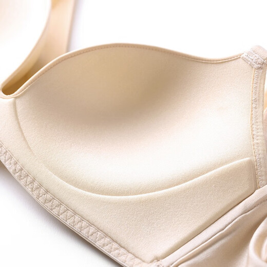 The same style as Jin Santa Bra Jurchen Silk Invisible Deep V Stripless Gathering Bra NZFAB309 Skin Tone 1105 70B