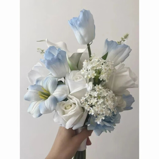 仿真花领证手捧花新娘结婚花束保湿手感假花婚纱摄影婚礼伴娘捧花 碎冰蓝花束