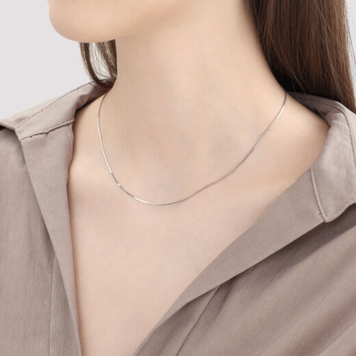 Chow Sang Sang Pt950 platinum versatile plain chain platinum necklace for men and women 32145N priced 45cm - 4.92g (including labor cost 480 yuan)