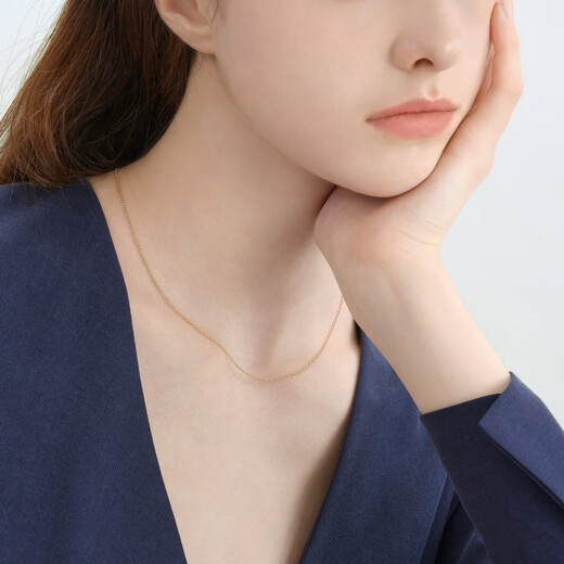 Chow Sang Sang 18K gold necklace yellow gold necklace versatile plain chain for women 87855N18KY 45 cm