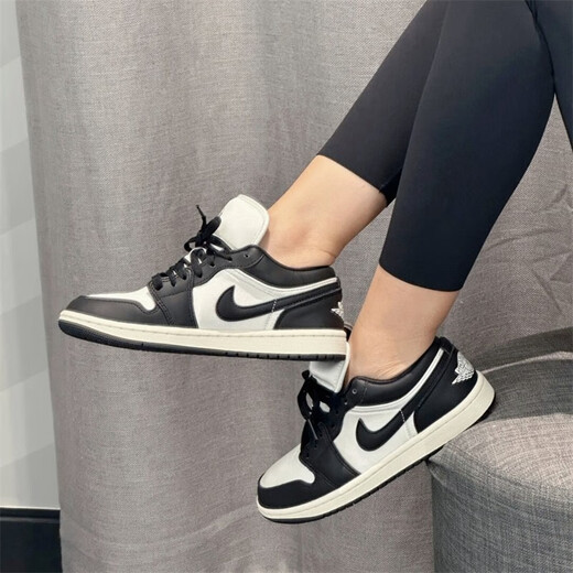 Nike Air Jordan 1 Low AJ1 Black and White Retro Panda Retro Retro Anti-Slip Resistente al desgaste resistente a los zapatos de baloncesto All-Match FB9893-101 Blanco y negro 36.5 (230 mm)