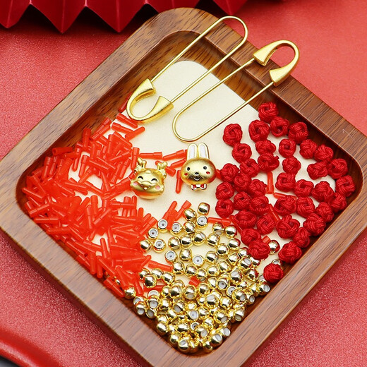 Brooch for pregnant women with zodiac dragon and peach wood anti-frightening pin for baby with zodiac sign snake and full moon gift pendant for safe outing Lucky snake baby peach wood brooch 1