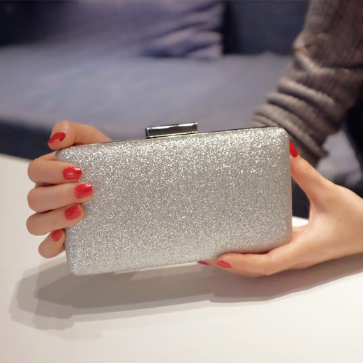 Kuqidaishu embrague bolso para mujeres 2024 nueva cena bolso de celebridades temperamento de temperamento bolso plateado