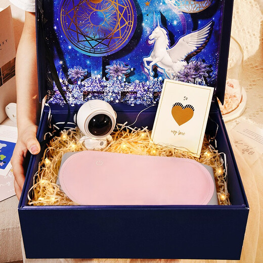 Kaiyi small fan desktop dormitory halter Children's Day birthday gift for girls to give to girlfriend, girlfriend, wife, best friend, practical boy boyfriend Chinese Valentine's Day Teacher's Day gift Moonlight White Astronaut Fan + Belly Warming Belt + Gift Box