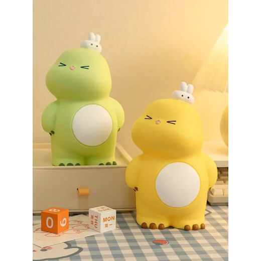 FAMANMEI Super mignon Little Milk Dragon Piggy Bank Children's Anti-Fall Cartoon Boys and Girls peut économiser et retirer des ornements de cadeaux de tirelire [grande taille] Milk Dragon-Light Luxury Green