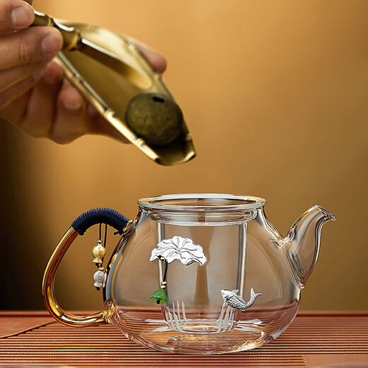 Xinjingren teapot glass tea water separation household thickened high borosilicate teapot small boiling water with filter inner tank handmade Yaxuan teapot-smooth surface small (500 ml)