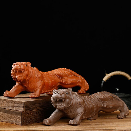 Yuxuan purple sand tea pet tiger ornaments swallowing mountains and rivers purple sand tiger roaring tea set accessories handmade can be raised fine raw mineral purple sand tiger