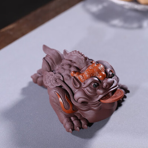 Zilaishun purple sand tea pet ornaments biting coins golden toad large can support the family kung fu tea set good luck in the head good luck in the head