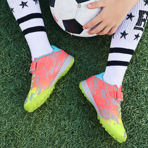 FEELACES children's football shoes broken nails for men and women Falcon Messi student training shoes for children TF artificial grass sneakers 6195 orange broken nails 31 [socks + ball bag + guard plate]
