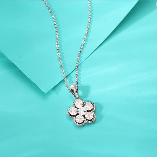 Yuanshengfu's new PT950 high-quality imitation diamond flower platinum pendant, fashionable and versatile platinum necklace pendant, 4.01g