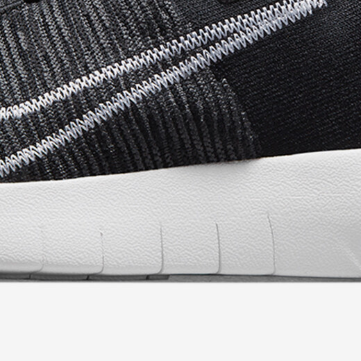 NIKE/耐克Free Run Distance男鞋耐磨跑步鞋 FB1276-002 38.5