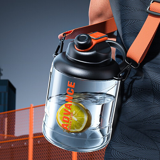 Antarctica extra large capacity drinking cup men's high temperature resistant outdoor sports kettle large ton bucket ton big belly space cup summer PC material sports black 2200ml