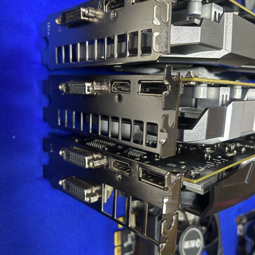 影驰GTX1050 2G 双风扇 黑将虎将 99新两年保 简包 英雄联盟游戏显卡 1050 2G 黑将虎将 简包