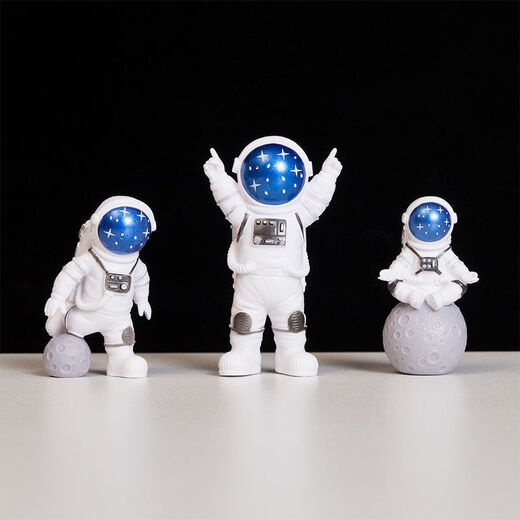 Wei'an Creative Astronaut Small Ornaments Desktop Living Room TV Cabinet Children's Room Decoration Home Decoration Furniture Products Golden Four-Piece Set