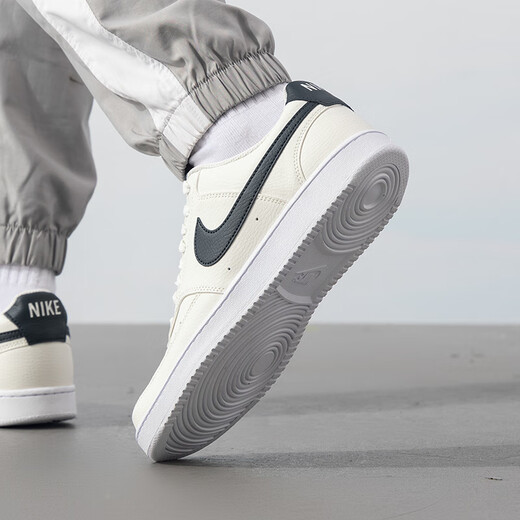 Nike (Nike) Zapatos para hombres 2025 Autumn New Sports Shoes Court Low Top Lightweight Breathable Casual Shoes HQ4867-101/Court Shoes Fanbai 43 275 mm