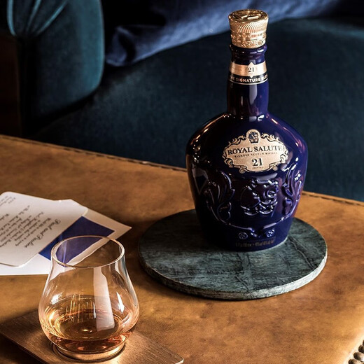 Royal Salute 21 años de Whisky mezclado de Escocia importado 500 ml (en caja)