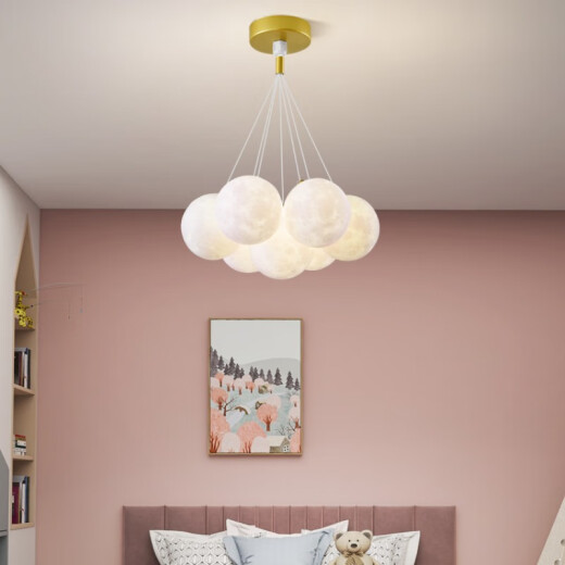 Grand View Garden (DGY) Simple Living Sala Chandelier Creative dormitorio Ligera de luna Bubble Cyber ​​Light Cartoon Planeta Lámpara Zhongshan Lámpara 001O 9734 Golden Bola blanca de tres colores de 7 colores 15 cm