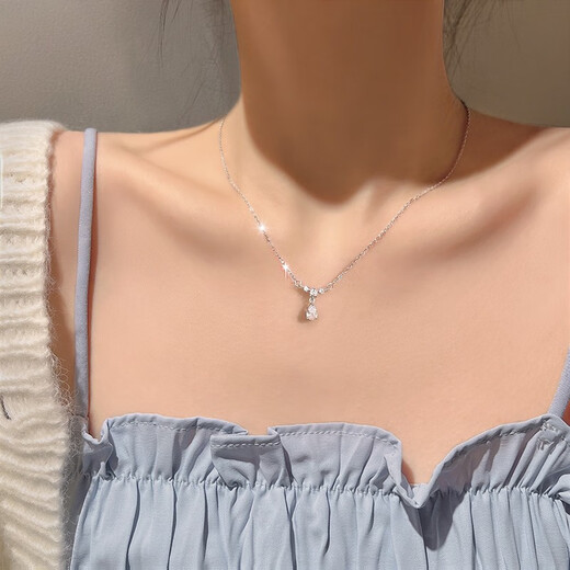 Farcoko Brand Beauty Tears Necklace Women's Water Drop Clavicle Chain Fashion Birthday Anniversary Valentine's Day Gift for Girlfriend and Wife Water Drop Necklace Exquisite Packaging
