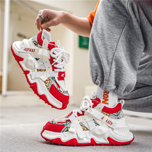 东方骆驼男鞋冬季2025新款潮流高级感青少年运动增高厚底休闲老爹潮鞋子男 红色 42