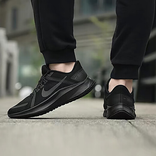 Nike Nike Men's Shoes Quest 4 поколения.