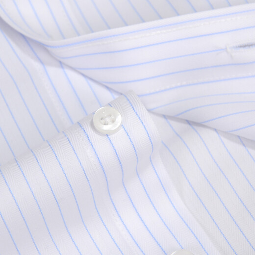 Fushen Summer Casual Camisa de manga corta Negocio para hombres Formal Wear Blanco de rayas blancas Camiseta de hombres delgados de mangas FMC11303-217 42 de manga corta 42