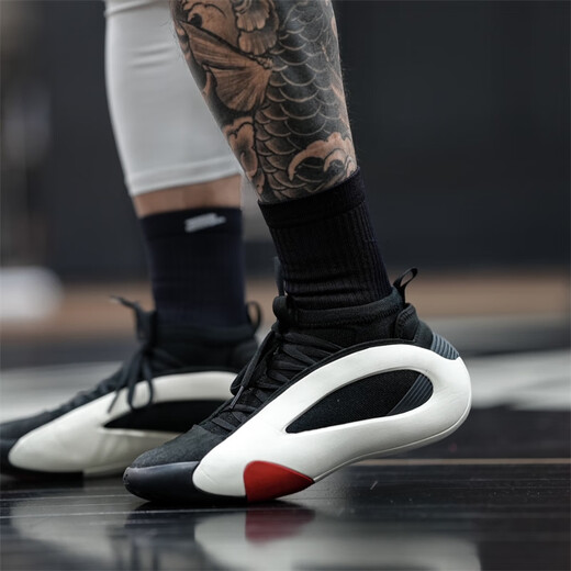 Adidas Harden Vol. 8 Harden 8 Black and White Red Red Orange usistant Ussist non glip Breasping Sports Basketball Chaussures de basket-ball IE2694 Black Orange 39 (240 mm)